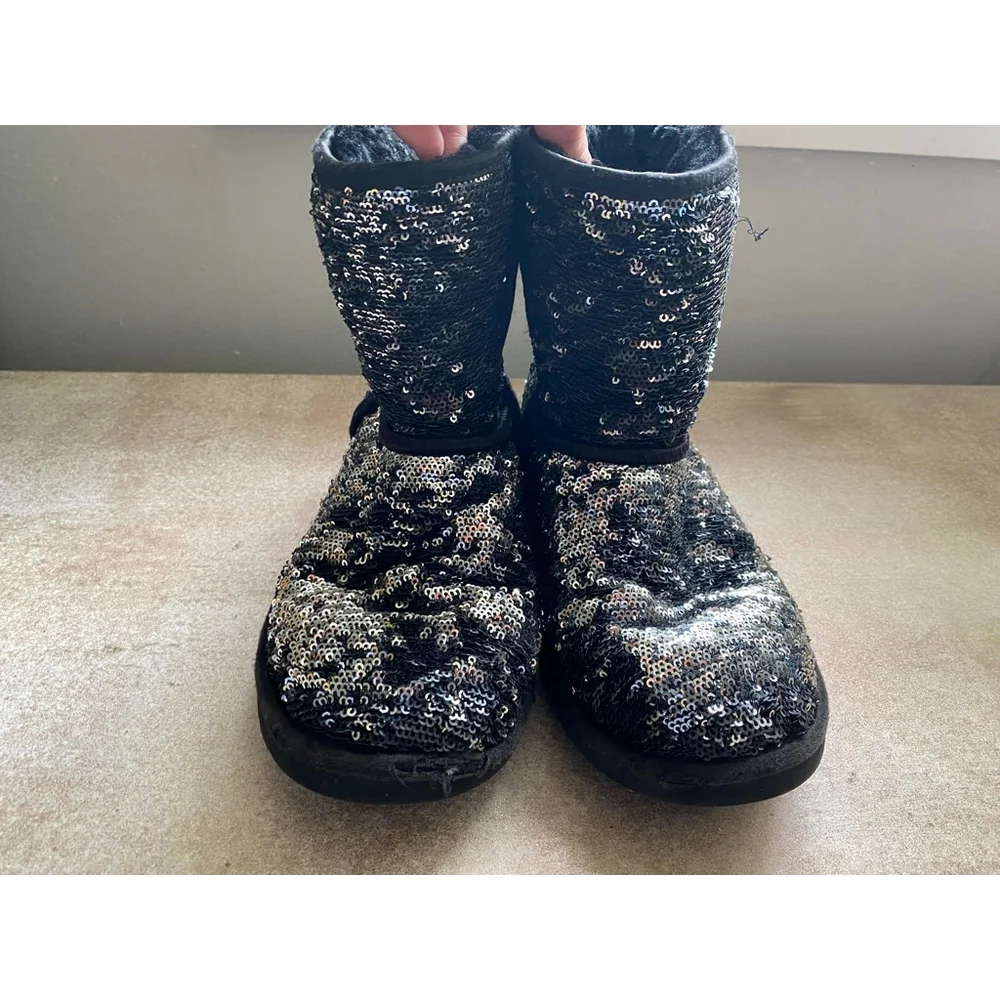 UGG australia black